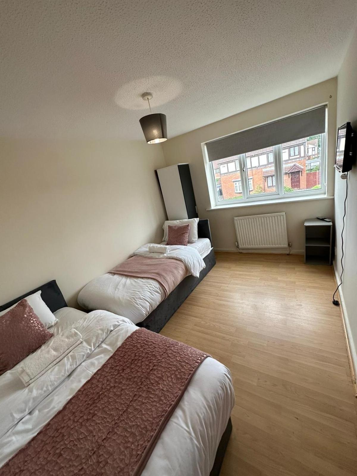 3 Bedroom Apartment Close To Manchester City Stadium And Coop Live 外观 照片